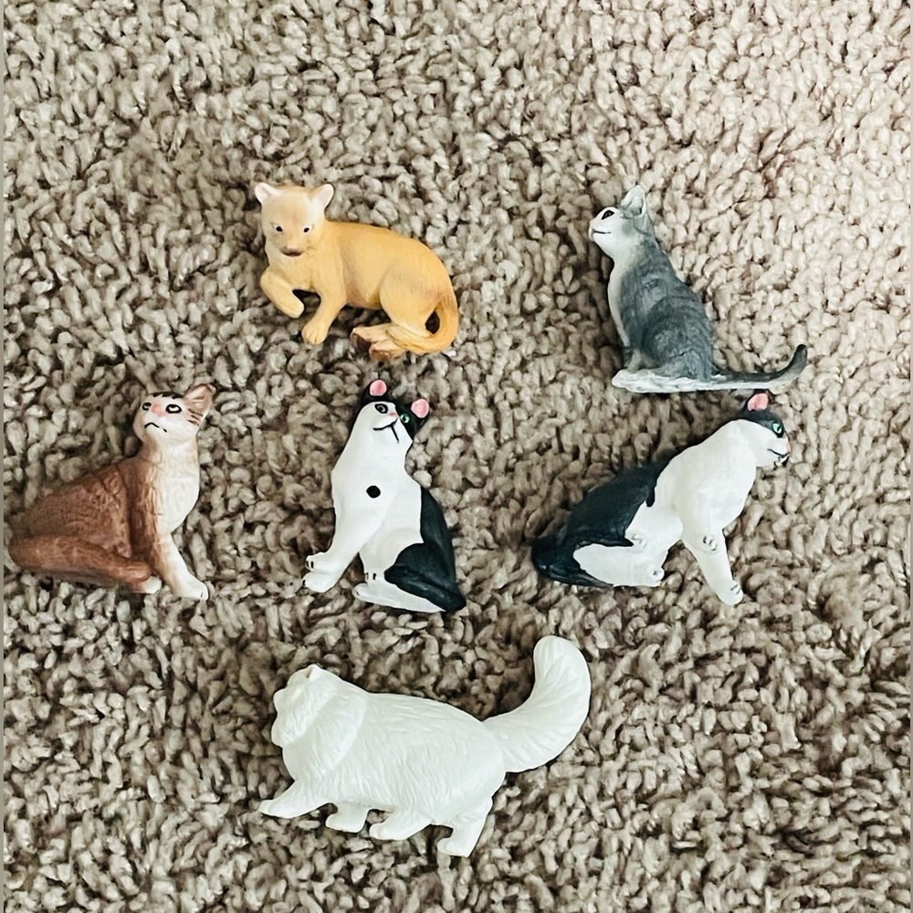Miniature Cat Animal Figures - Set of 13 - Picture 2 of 4